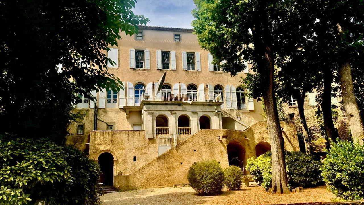 Le Domaine De Bed & Breakfast Villespy