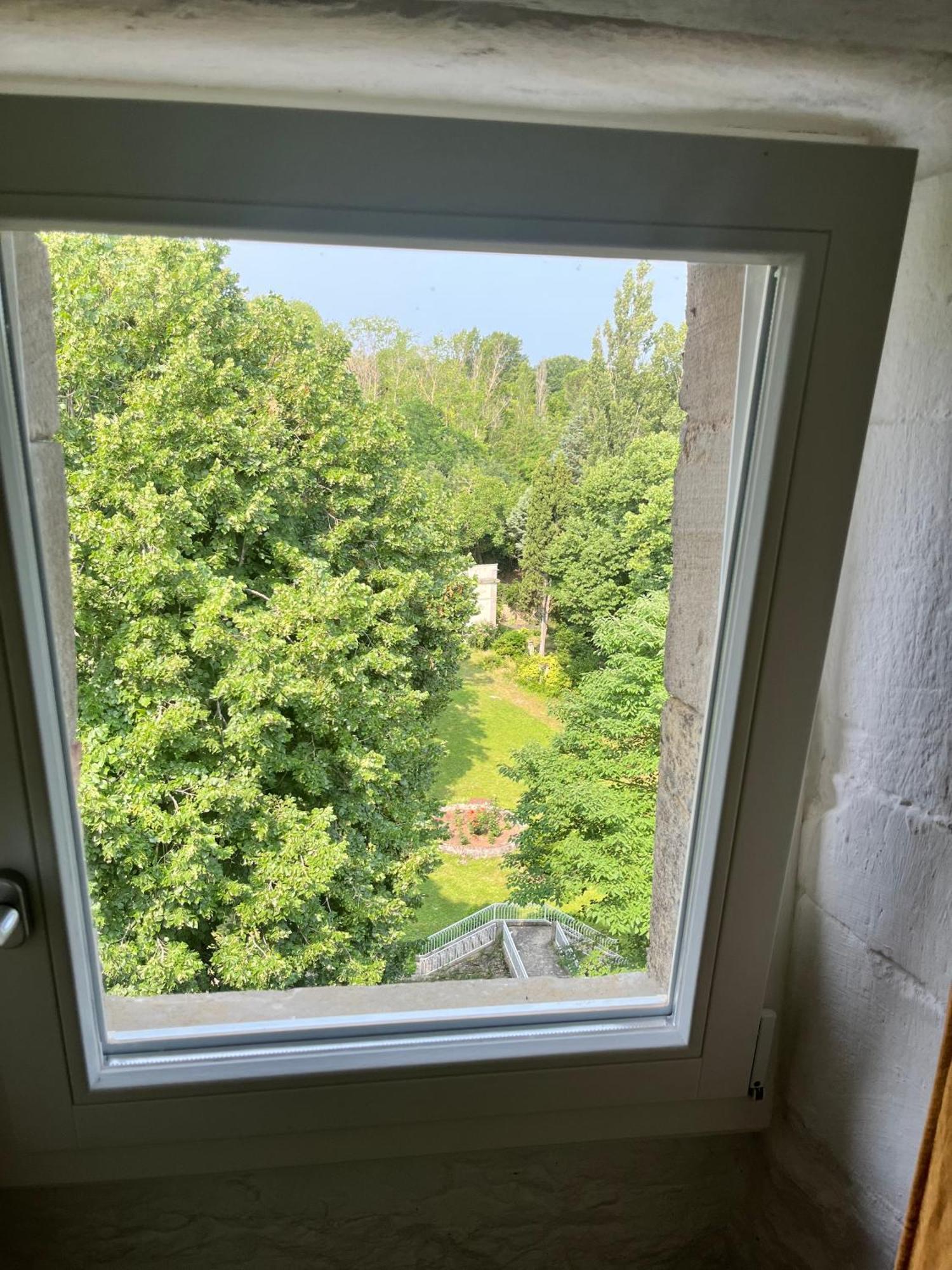 Le Domaine De Bed & Breakfast Villespy