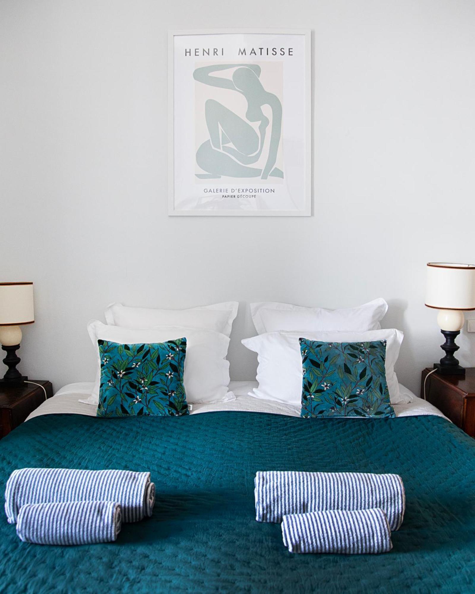 Le Domaine De Bed & Breakfast Villespy