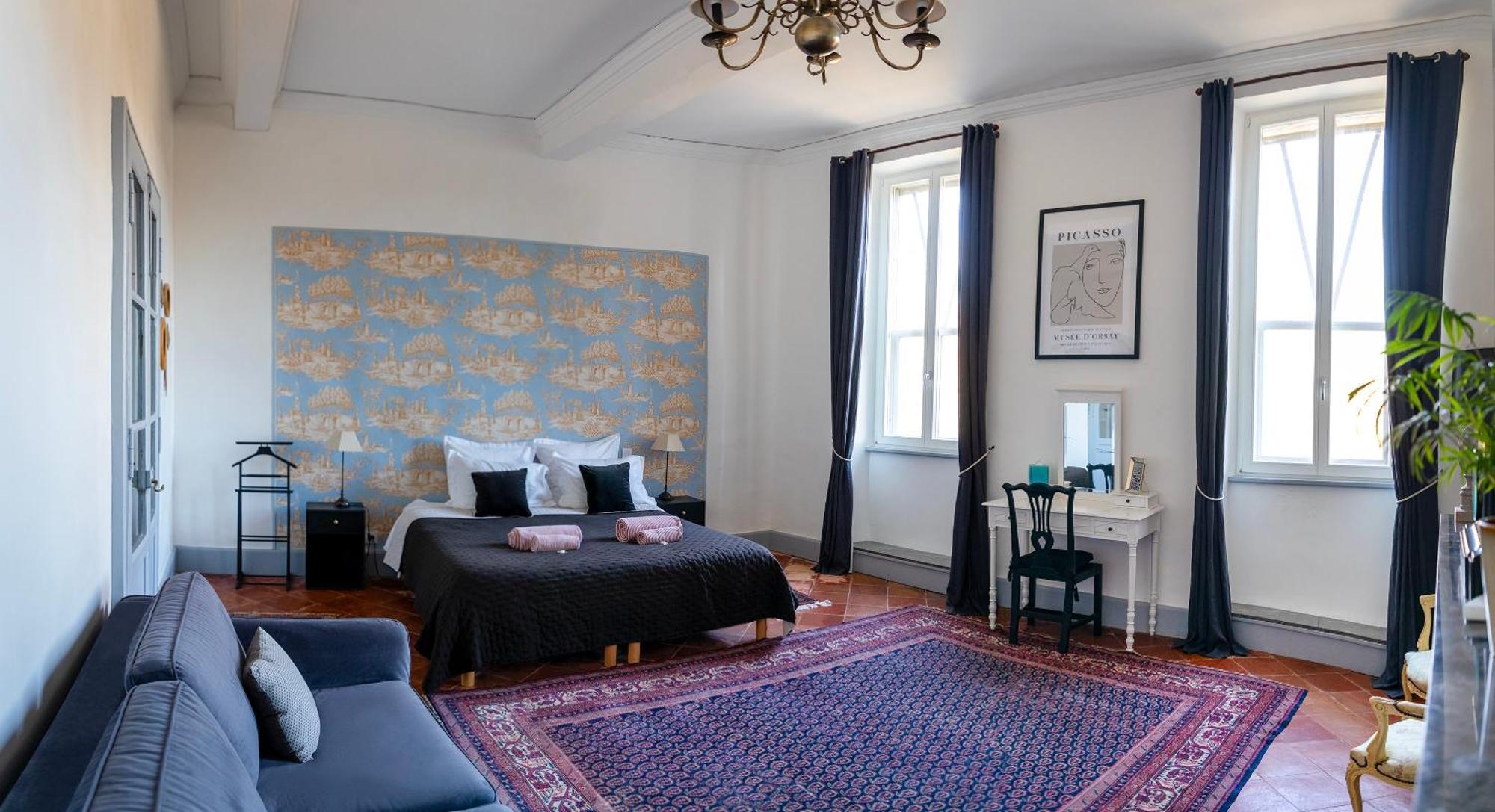 Le Domaine De Bed & Breakfast Villespy